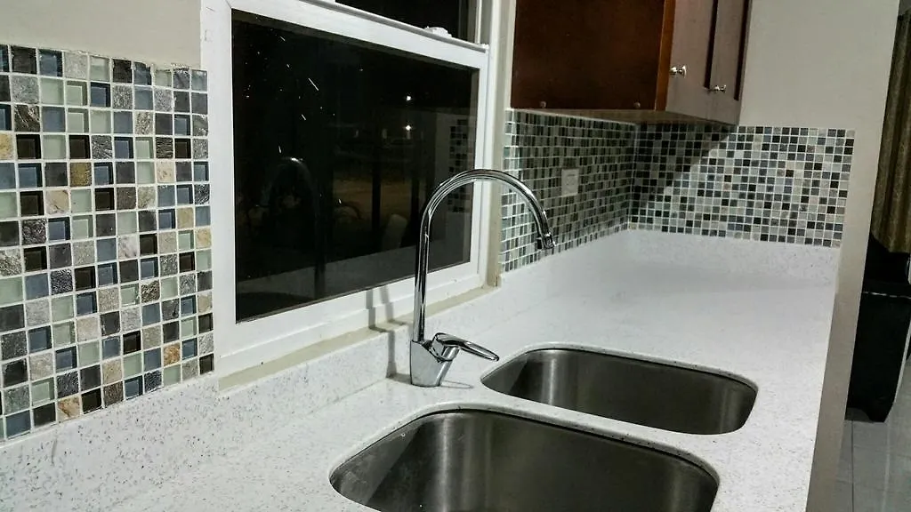 Portmore Villa On The Beach