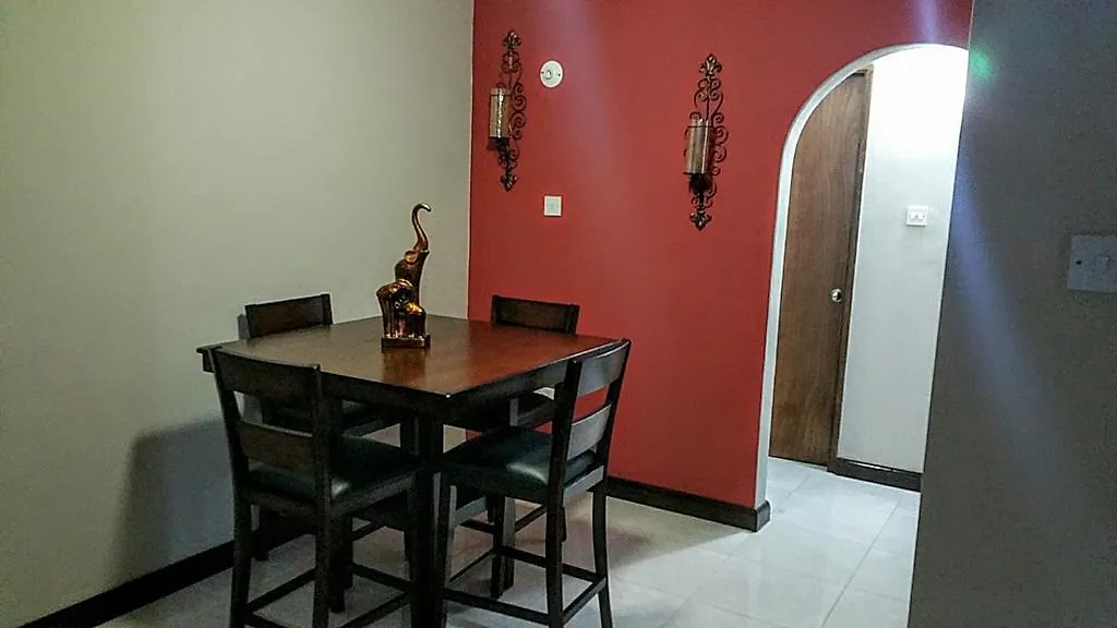 Portmore Villa On The Beach
